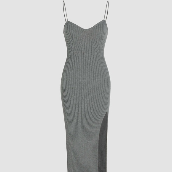 Elegant Gray Knit Dress - Picture 3 of 4